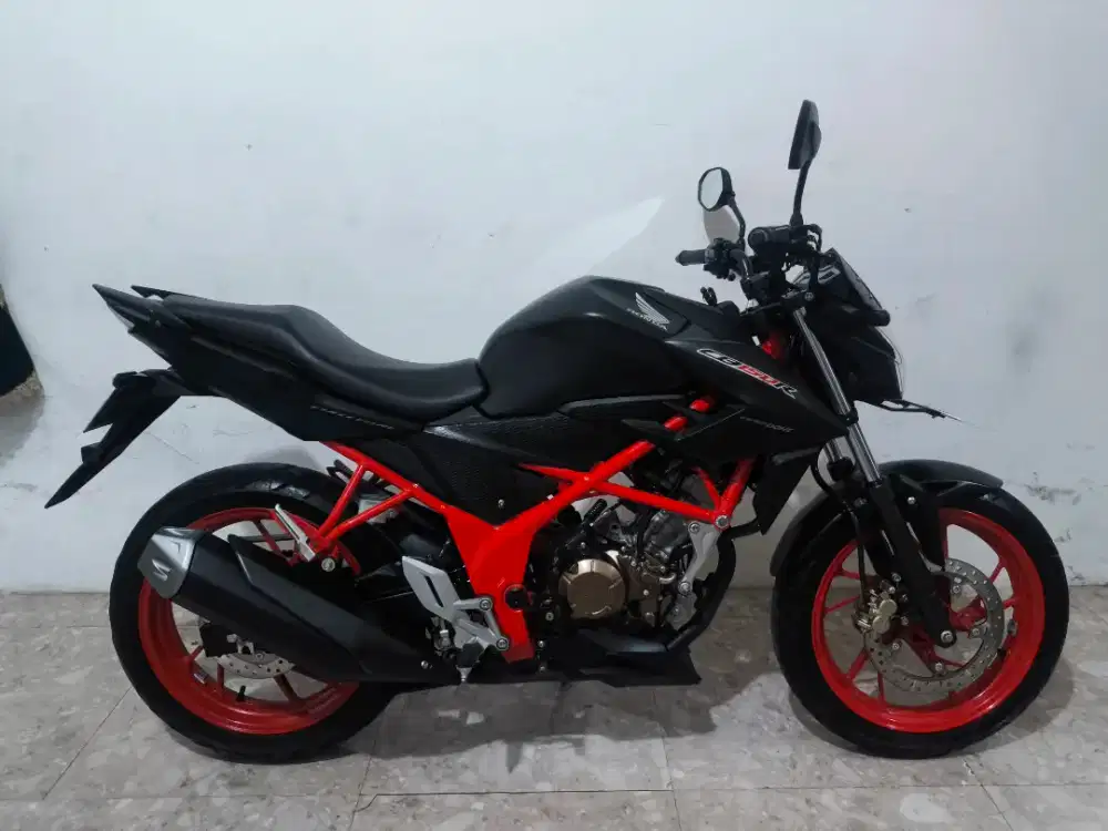 CB150R SE Reptor black 2018