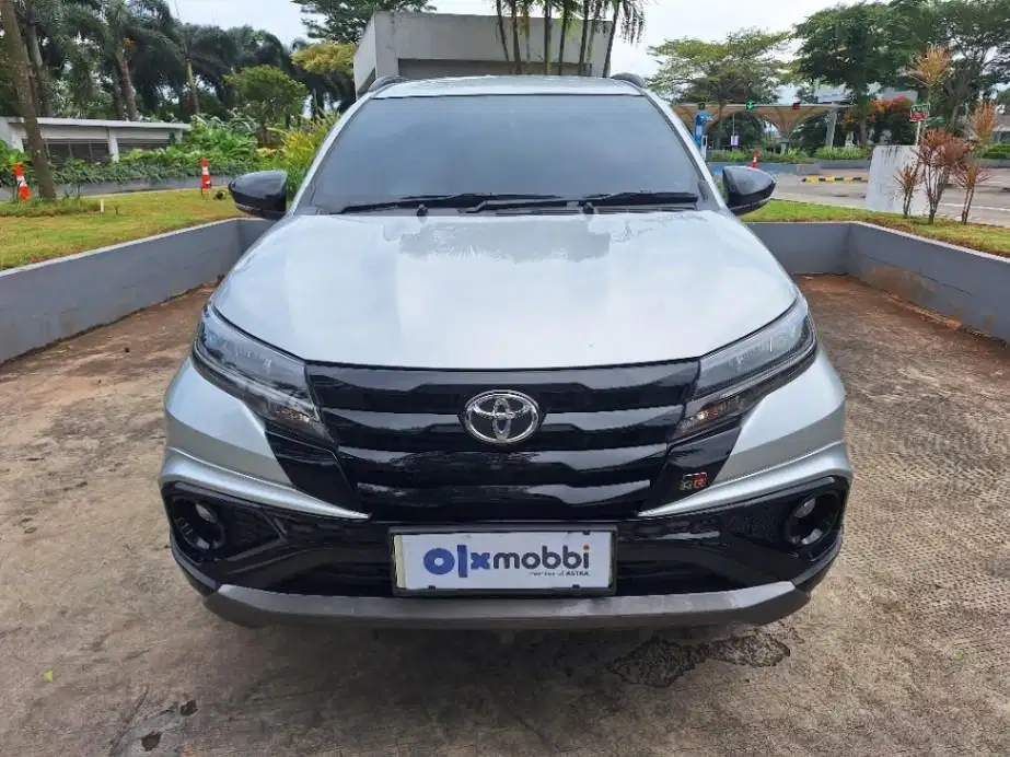 LOW DP Toyota Rush 1.5 GR Sport Bensin-MT 2024 3UV