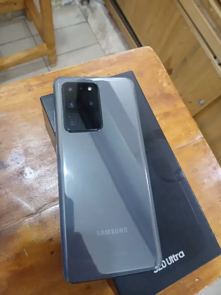 Samsung S20 ultra 12/128Gb SEIN