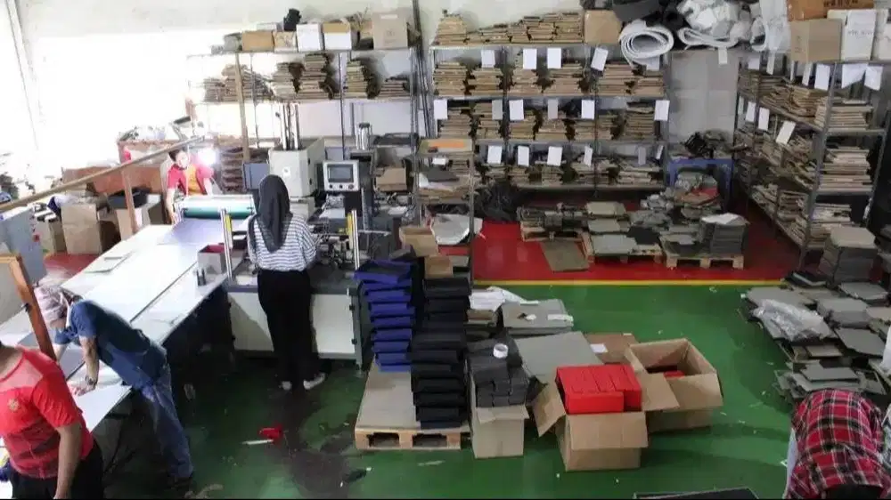 Lowongan Operator Produksi Wanita