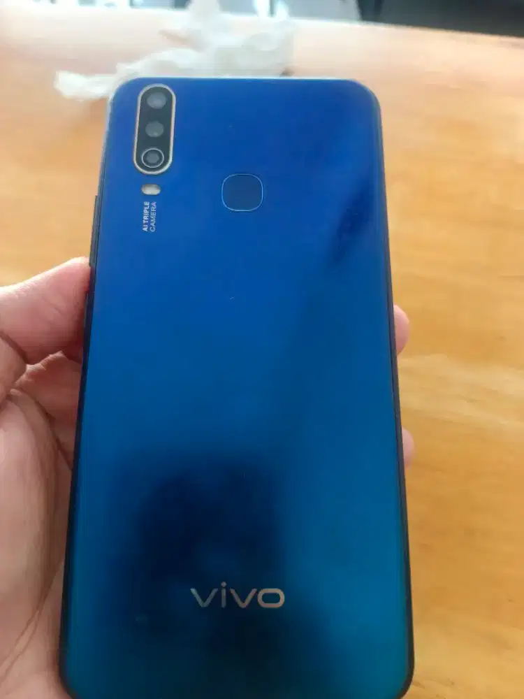 Vivo Y12 / Vivo 1904