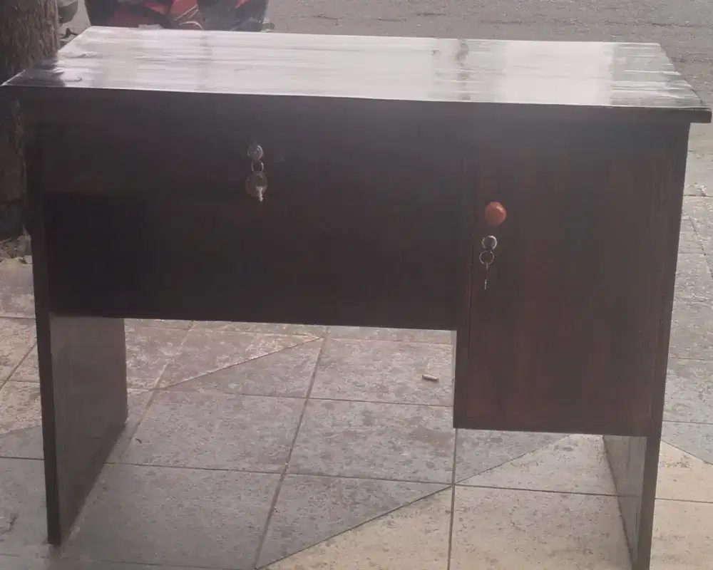 Meja tulis jati belanda