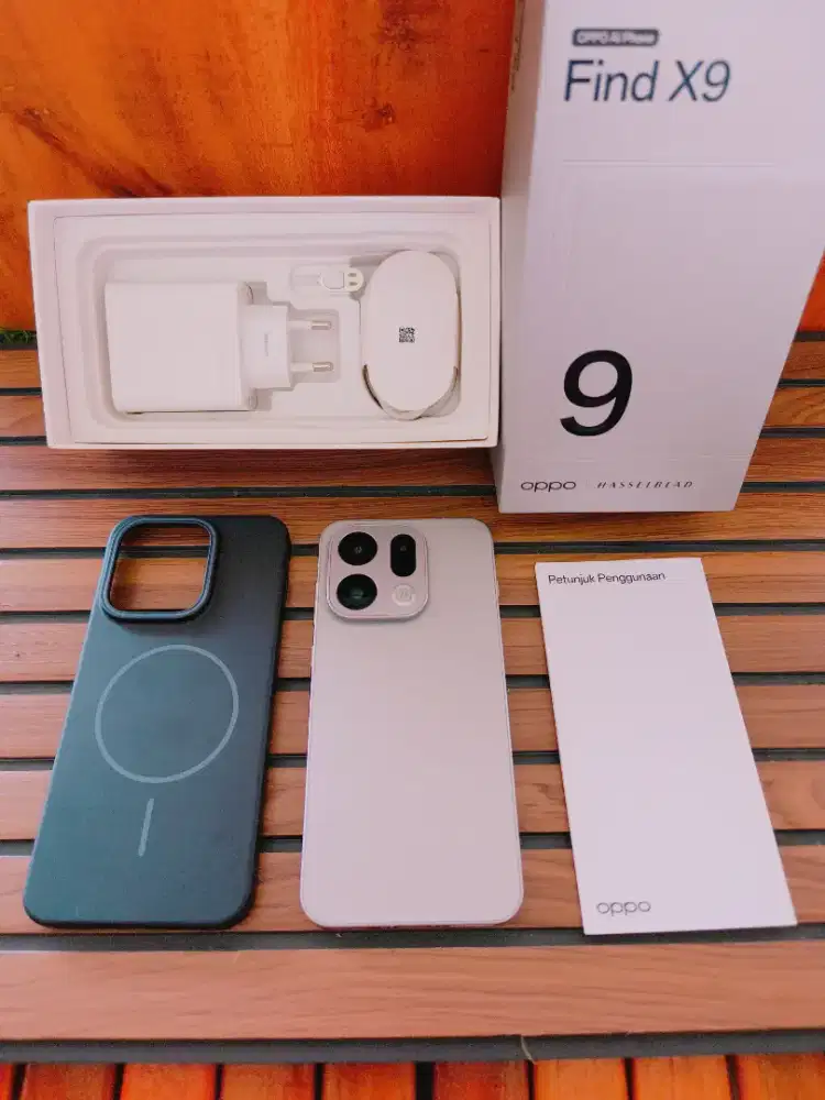Oppo Find X9 5G 12/256 Mulus Fullset Ori Garansi Panjang