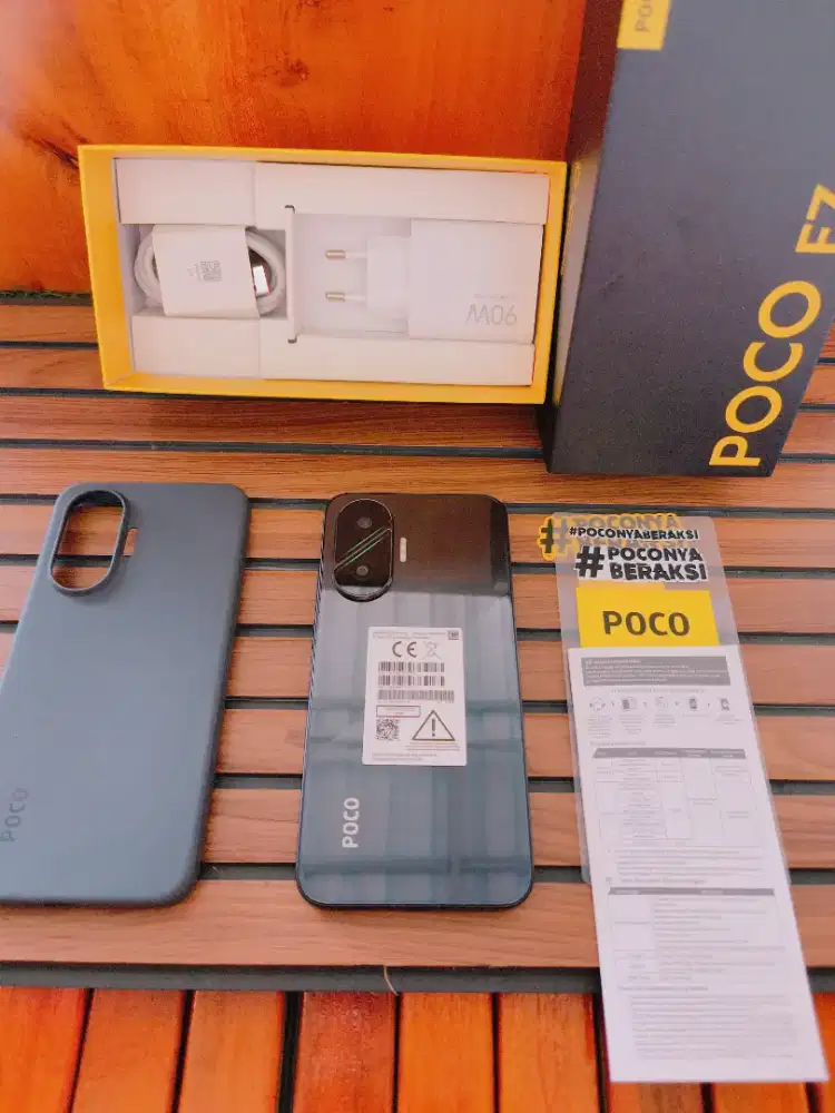 Poco F7 5G 12/512 Black Openbox Garansi panjang