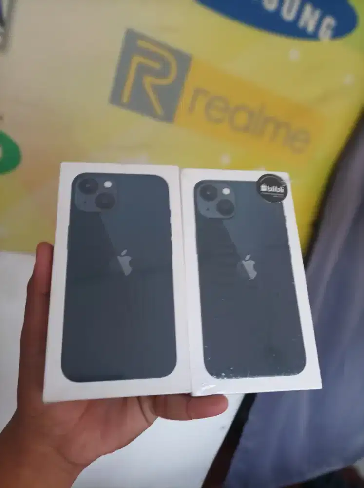 New iPhone  13 128 garansi resmi 1 tahun ibox