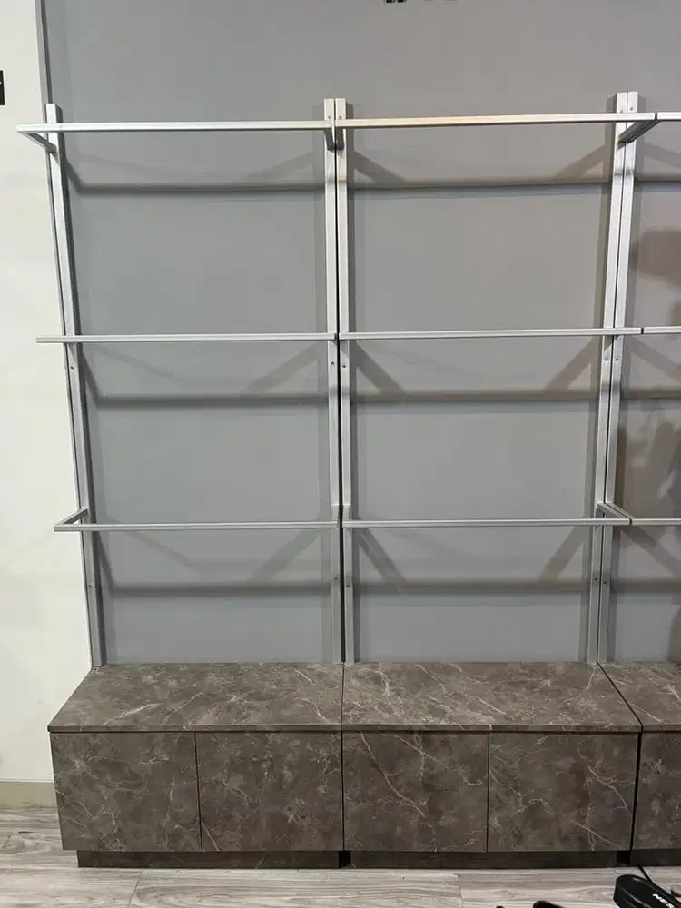 JUAL RUGI Meja dan Besi Display serba guna