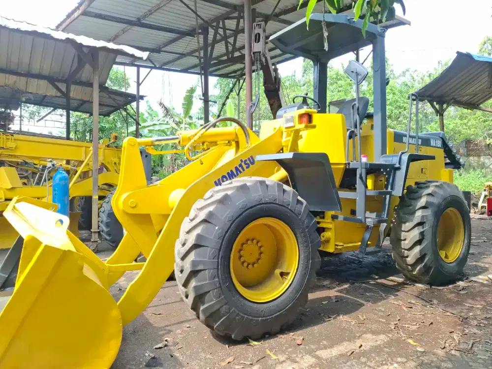 Whell loader wa 180-3 siap