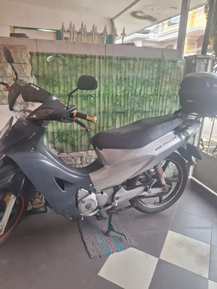 Jual motor Honda Kharisma