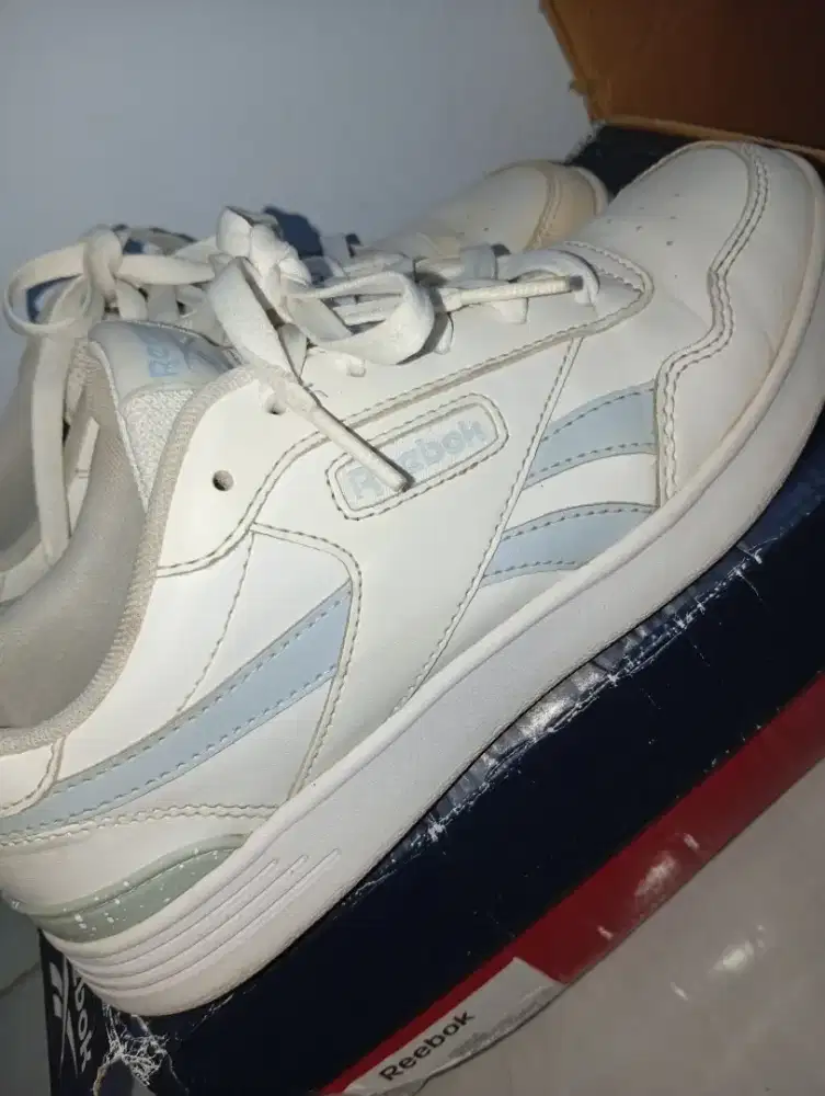 Sepatu Reebok Court (second)