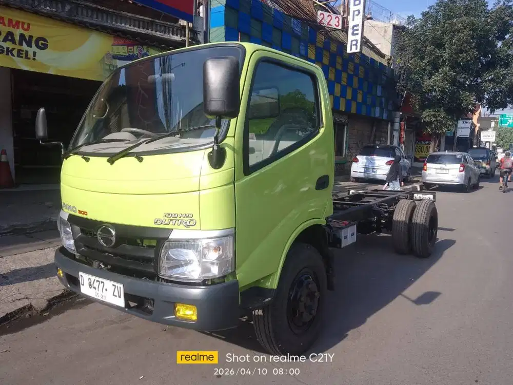 Hino Dutro 130 HD (Surat Dum truk)