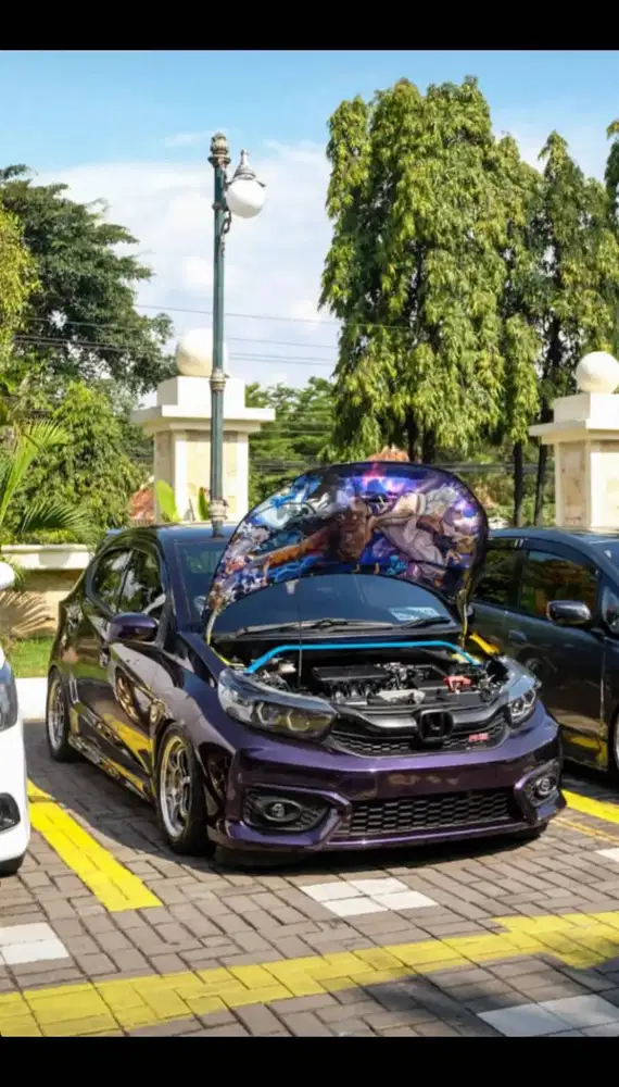 Brio,at 2023 km rendah... Warna asli kuning