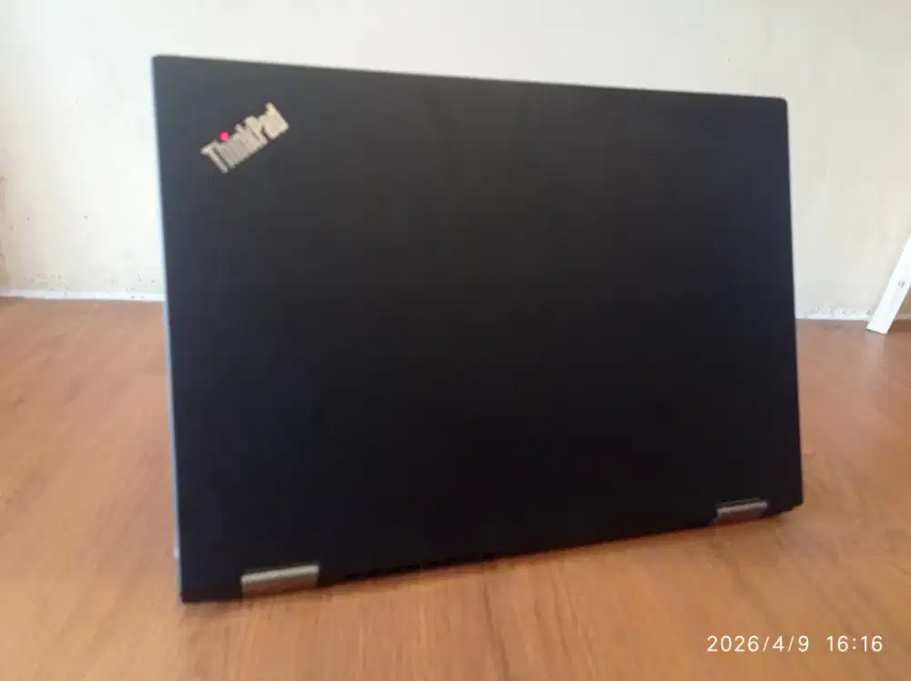 Dijual laptop thinkpad x390 yogai5 gen 8 8/128 nominus