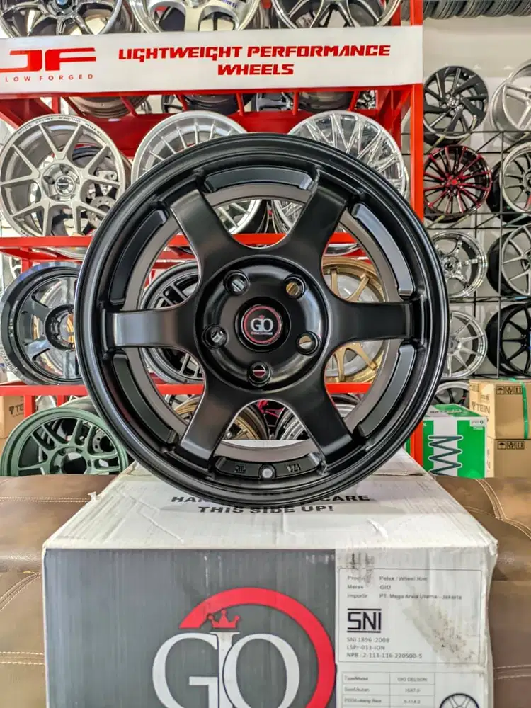 Velg GIO Delson R15 Pcd 5x114 lbr 7 et 38