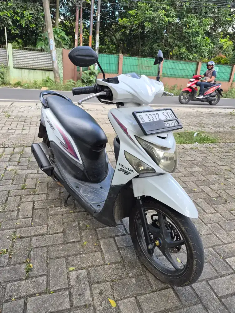 Dijual Honda Beat pop esp 2015 surat lengkap
