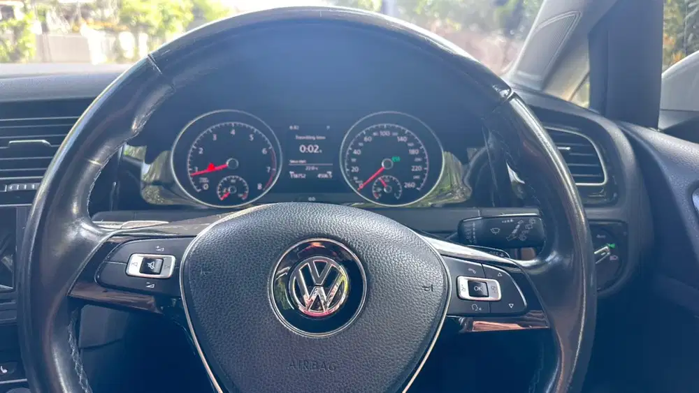 Volkswagen Golf 2013 Bensin