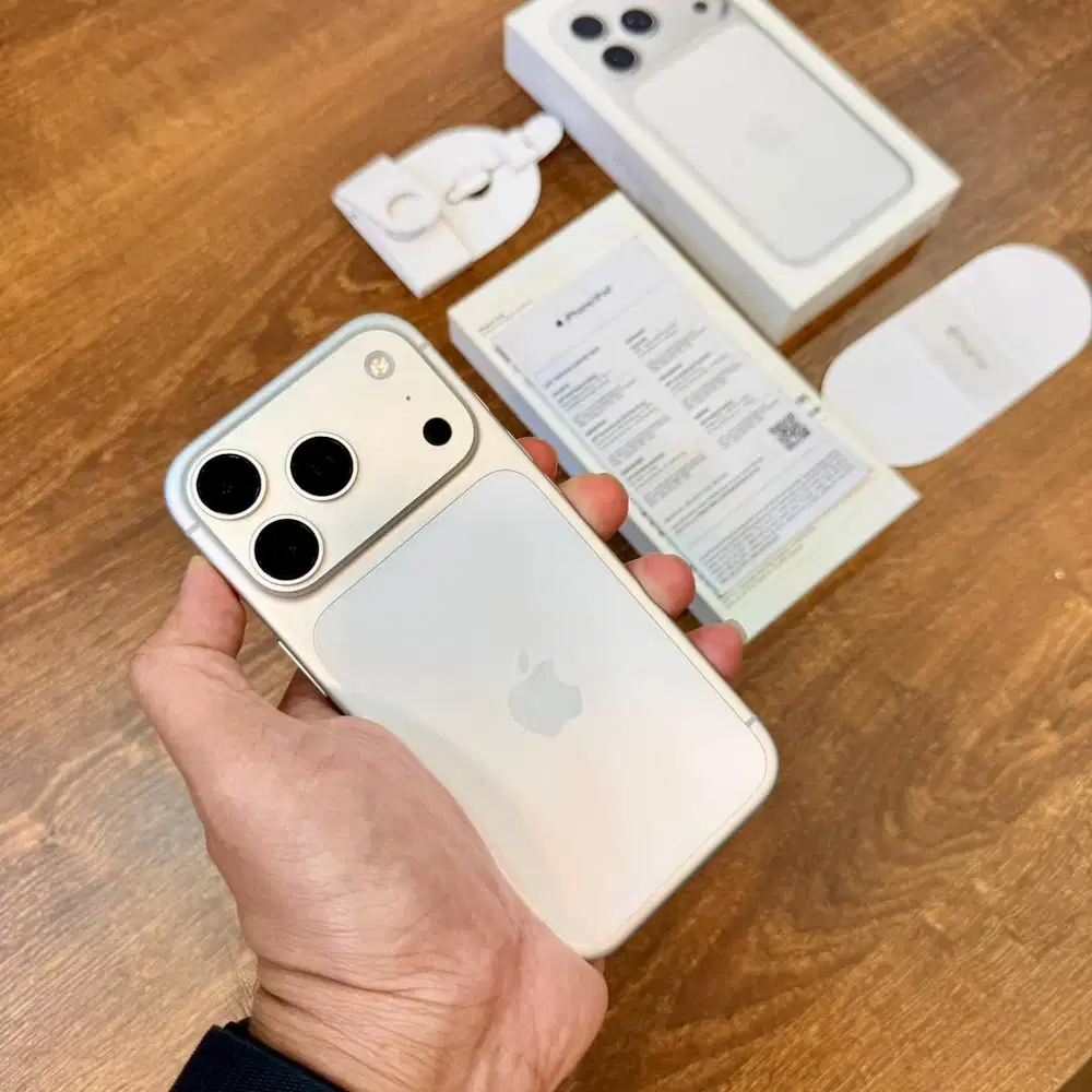 iPhone 17 Pro 256Gb silver ibox