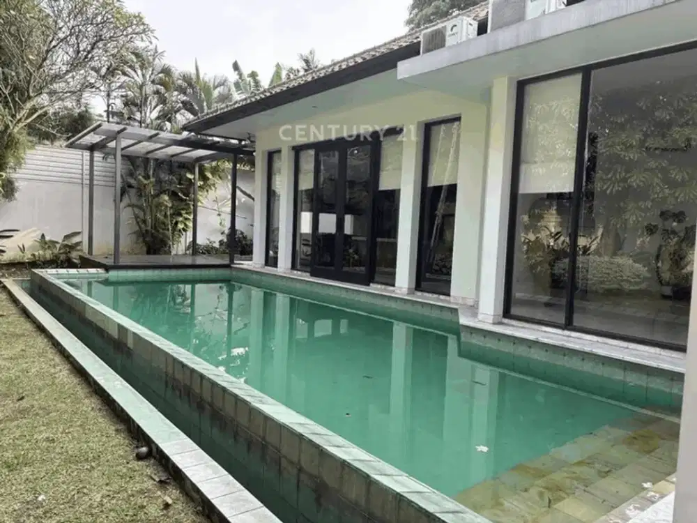 Dijual Cepat Rumah Luas Di Cipete Selatan Ada Pool Musholah