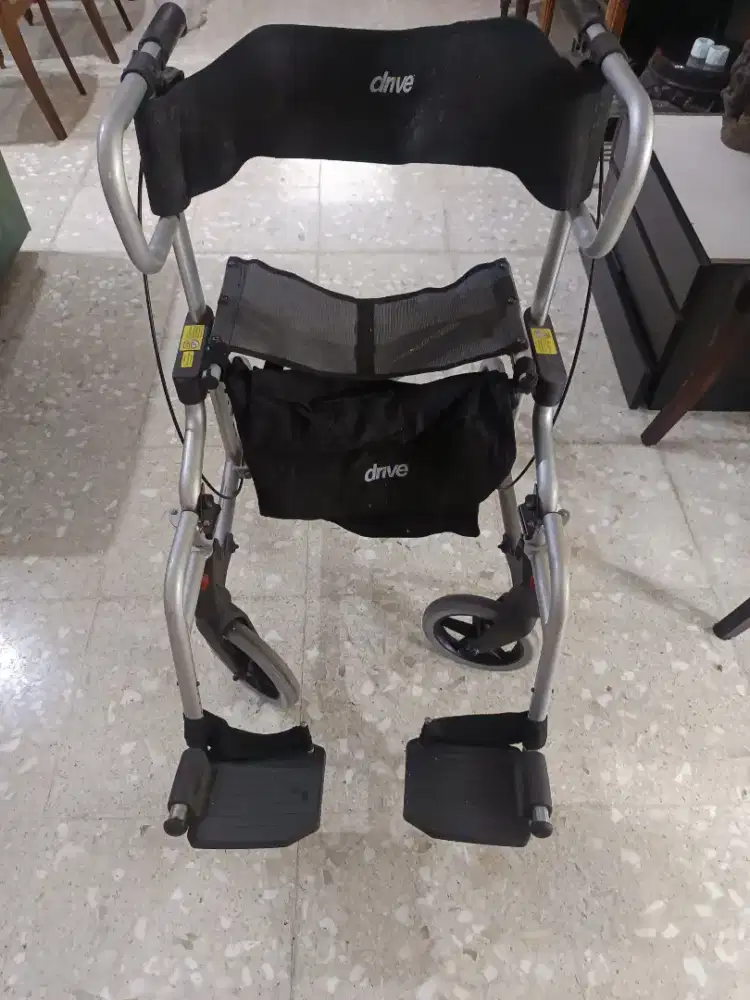 kursi roda travel drive