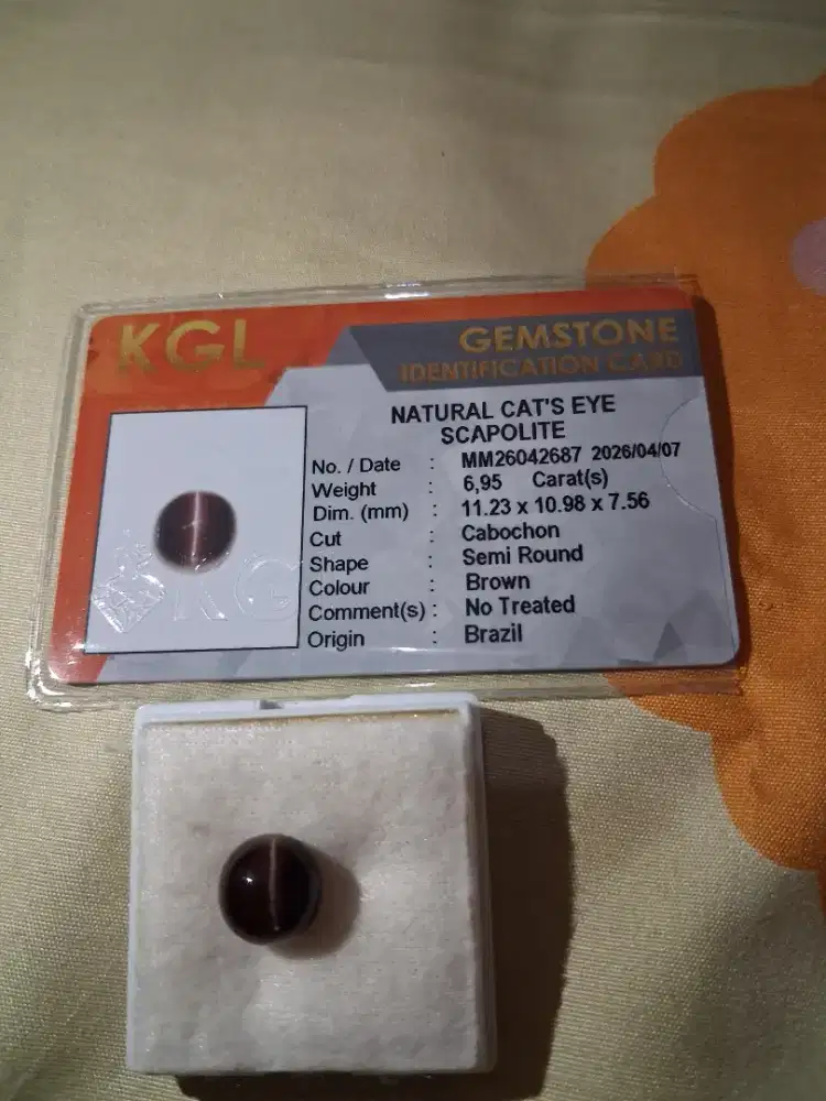 Cat eye scapolite brasil