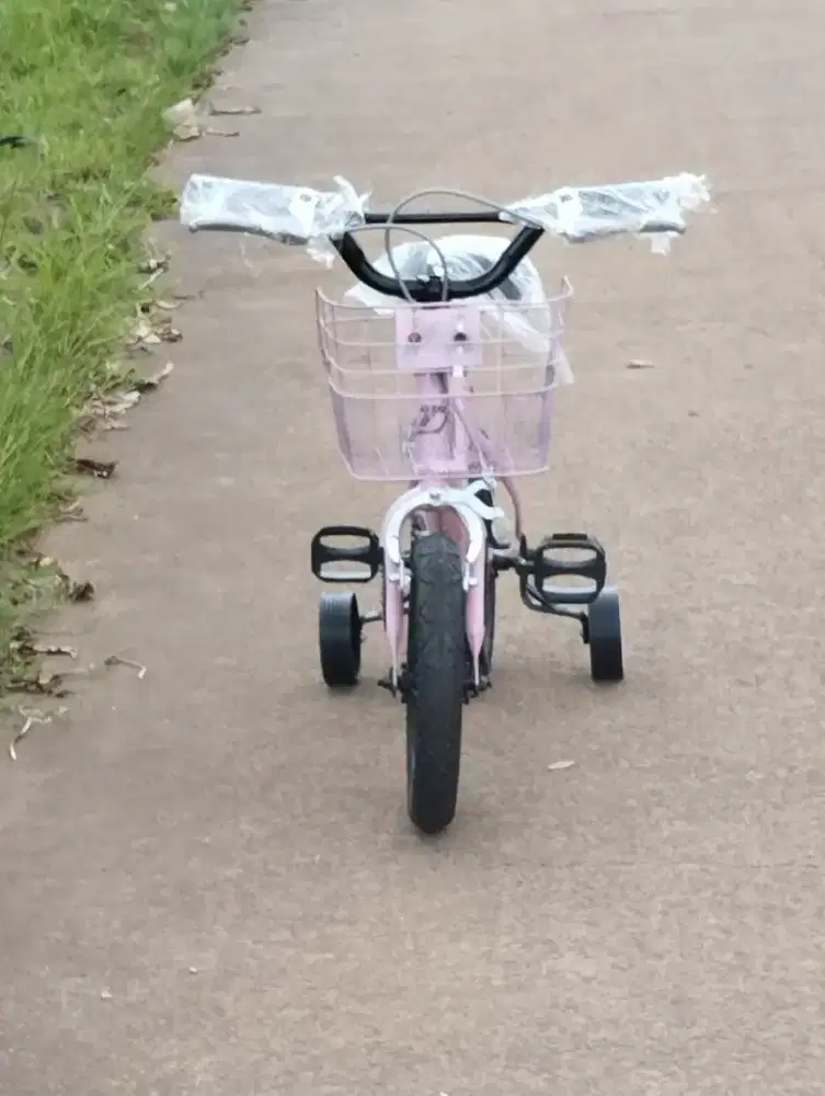 Sepeda BMX United ukuran 12