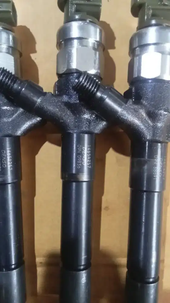 D jual injector Triton kode 041