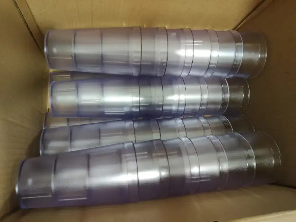 Perlengkapan resto, alat masak, alat makan.