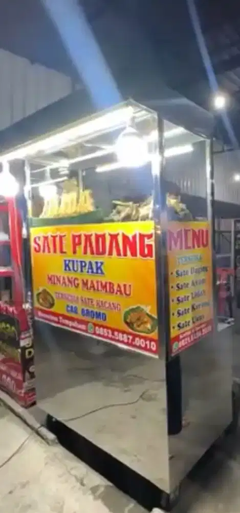 Jualan sate Padang