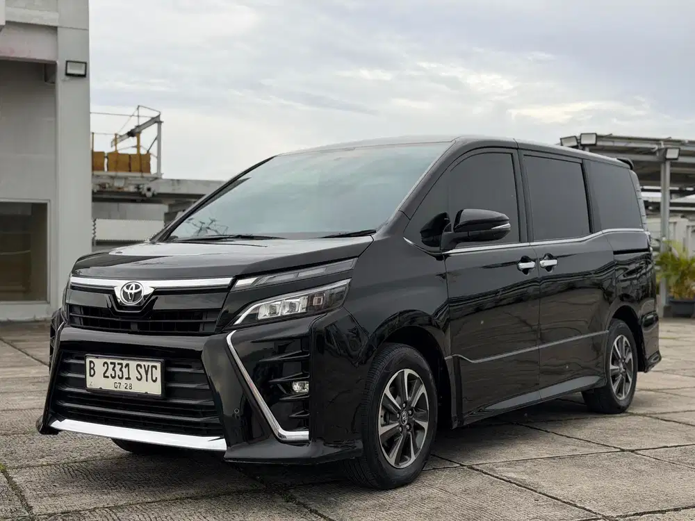 Toyota Voxy 2015 Bensin