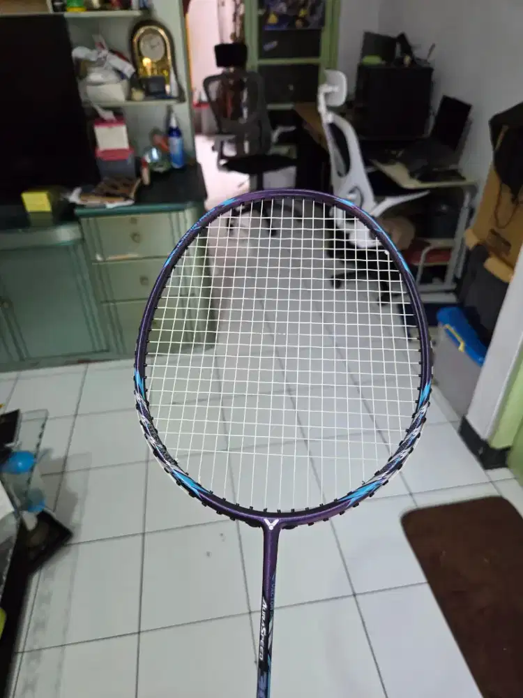 Victor Auraspeed 30H Used Like New