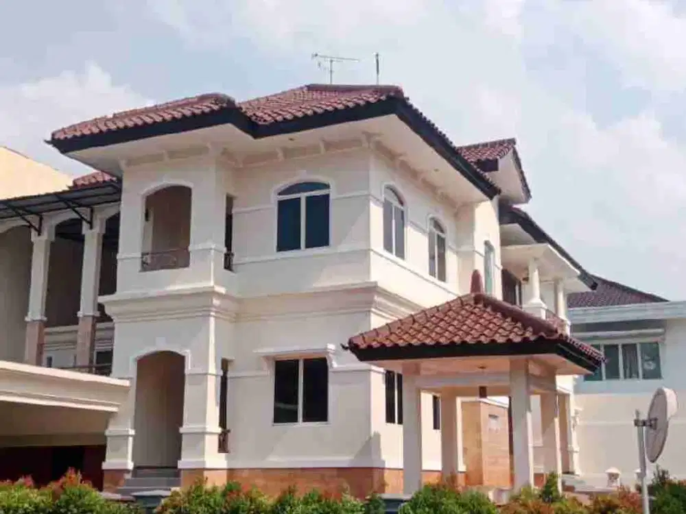 Hunian Mewah Hoek Bukit Gading Medit Kelapa Gading, Area Elite