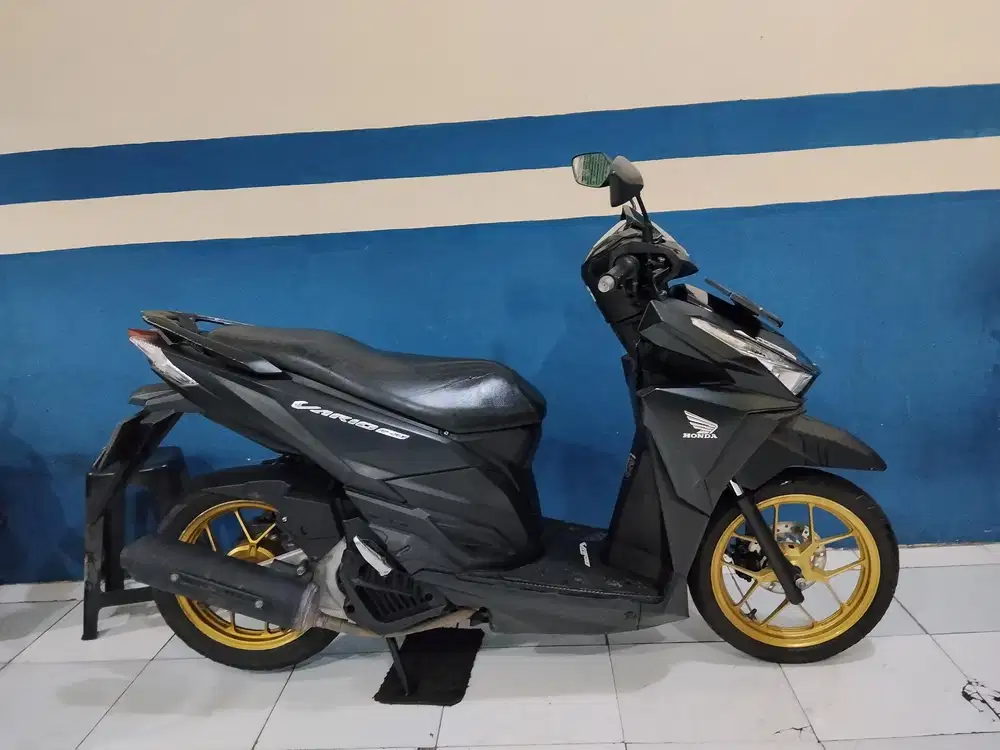 (FORSALE) HONDA VARIO 150CC LED OLD 2017 FULL ORISINIL