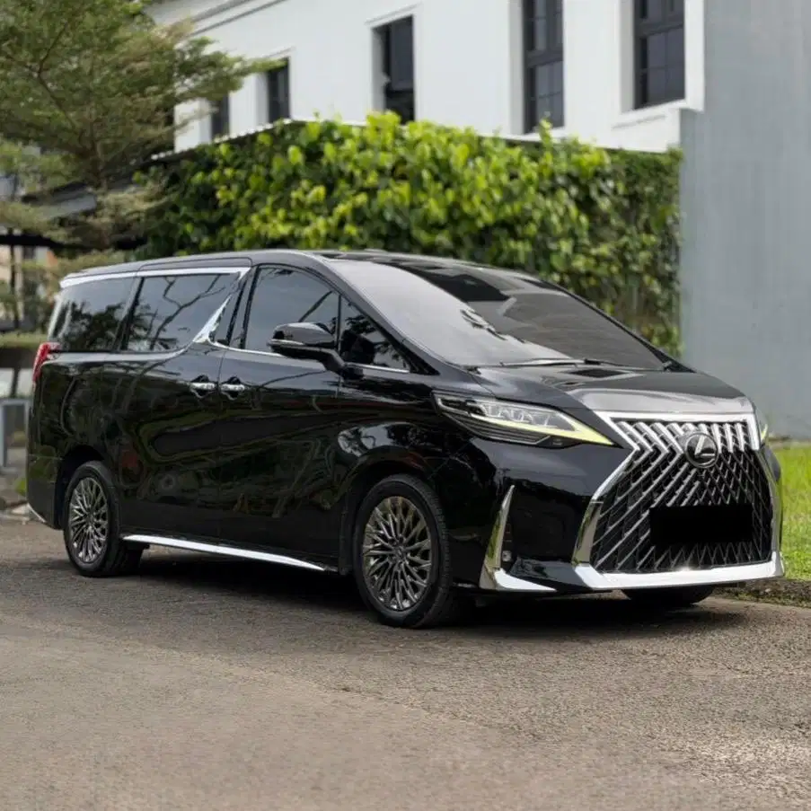 (CASH) Lexus LM350 VIP Executive Lounge 2020