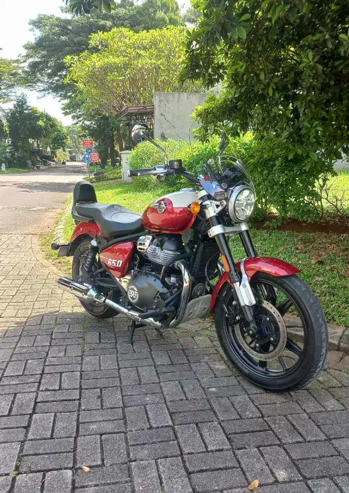 Royal enfield supermeteor 650