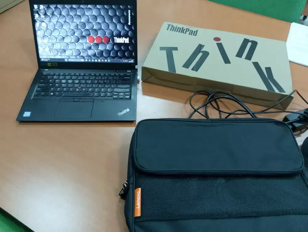 LENOVO THINKPAD T490S