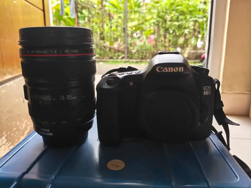 LENSA CANON  24-105 f/4 MM L IS USM & KAMERA CANON 60D & Flash