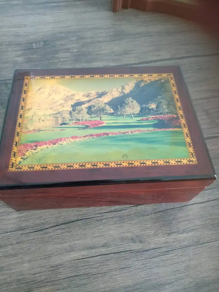 Tempat perhiasan kotak perhiasan,orginizer,dan tempat kunci.