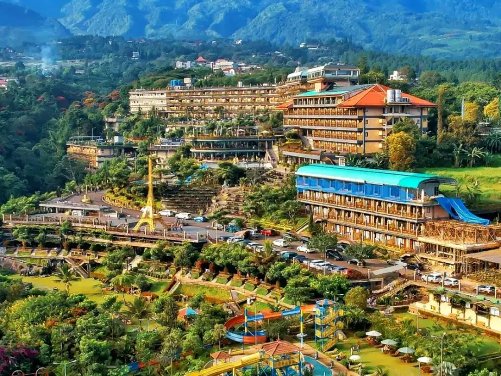 Dijual Hotel Bintang 3 di Cisarua Bogor, Total Lahan 216.579m2, Ada 479 Kamar