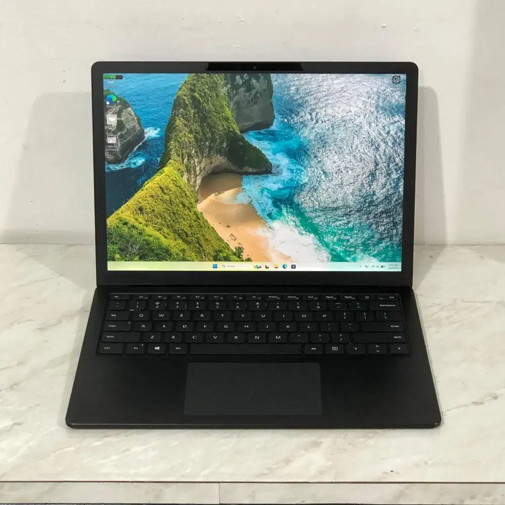 Surface Laptop 3 i7-1065G7 16GB 256GB Iris Plus Touchscreen Siap Pakai