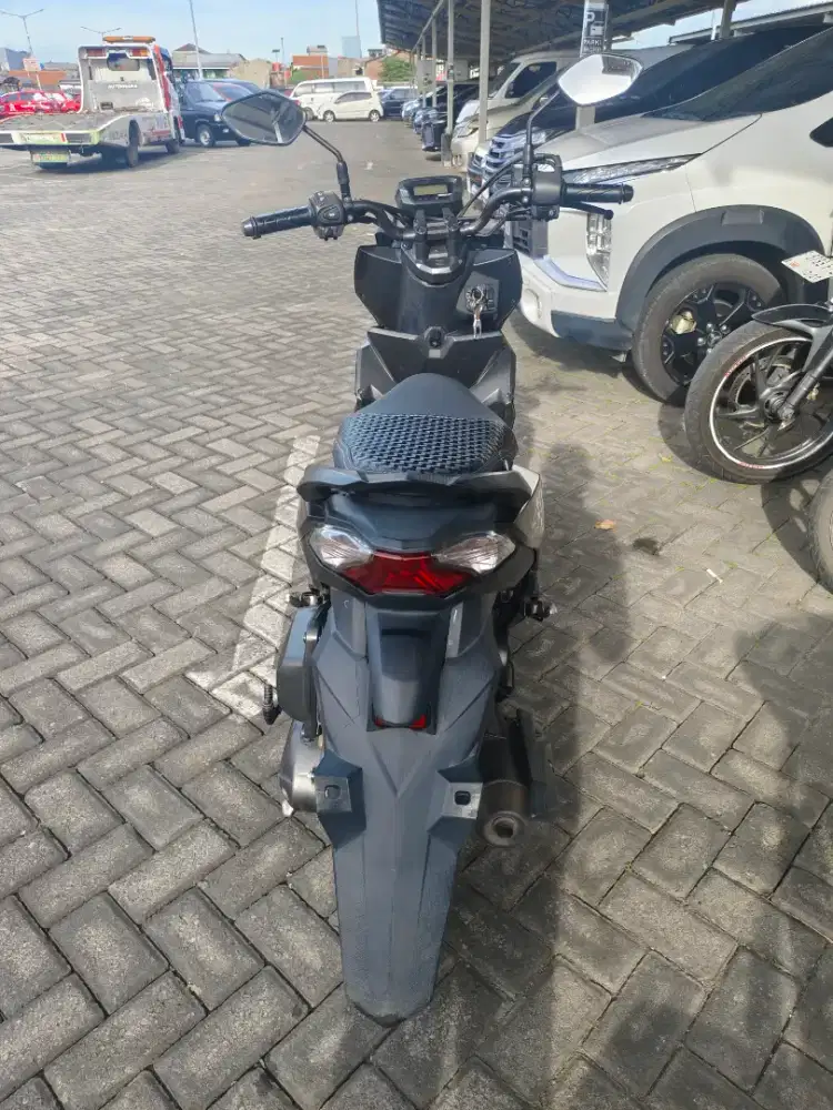 Beat Street CBS Hitam Dop