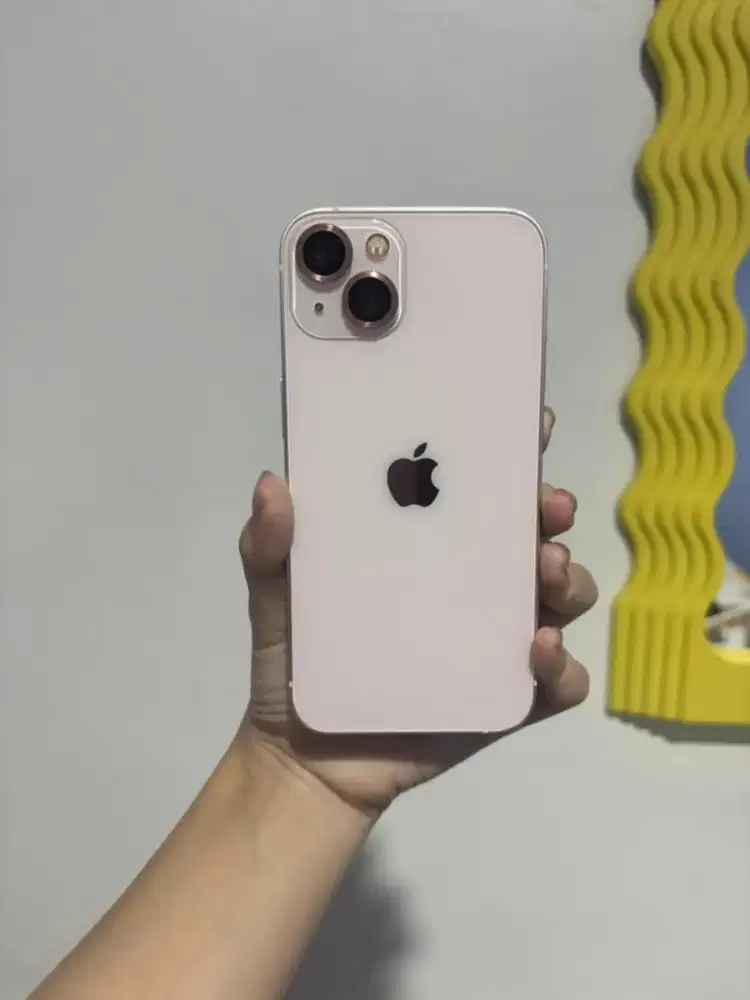 Jual iPhone 13 Mulus Warna Pink