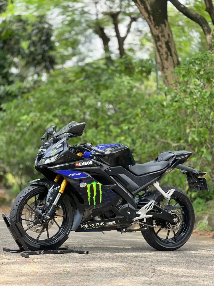 YAMAHA R15 V3 2019 BLACK KM 12K PAJAK HIDUP LIKE NEW
