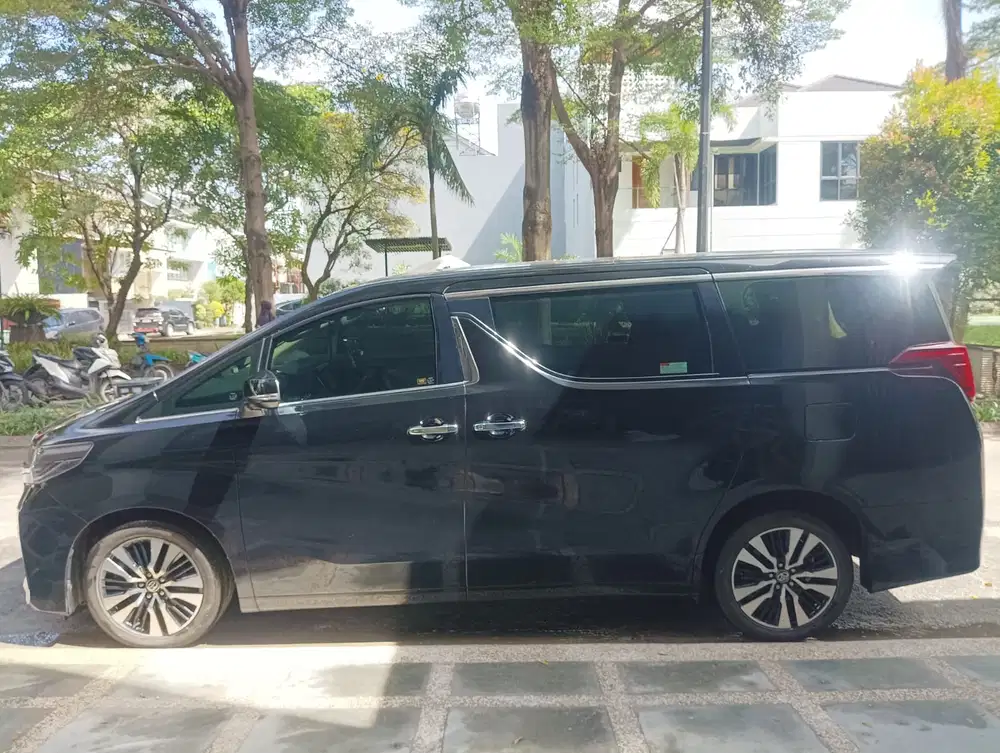 Toyota Alphard 2021 Bensin