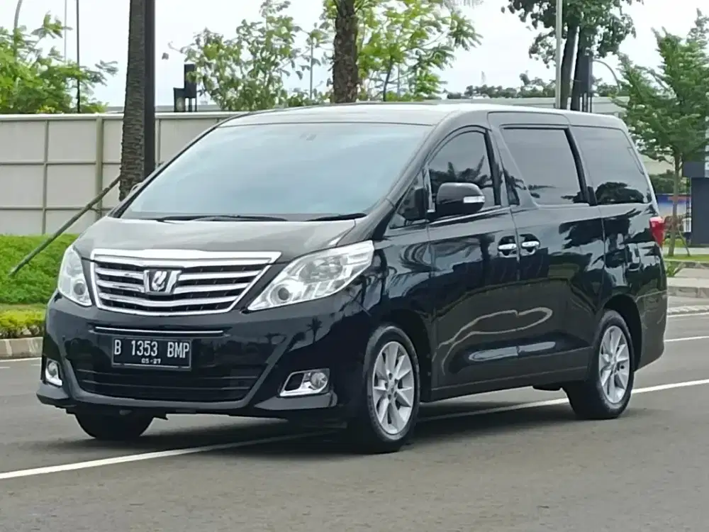 Toyota Alphard G 2.4 Automatic Bensin 2013  Bensin Hitam Metalik