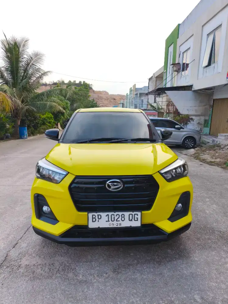 DIJUAL Daihatsu Rocky R 1.0 Turbo 2023 Matic Kondisi Super Mulus
