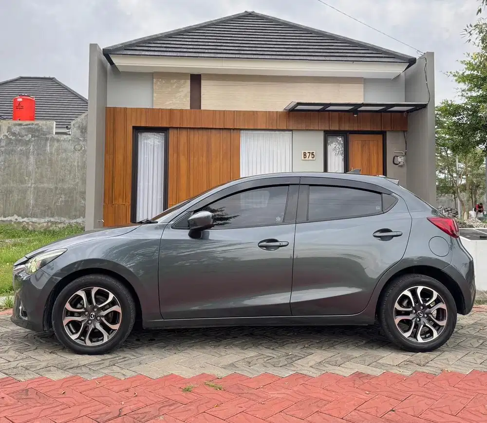Mazda 2 Skyaktive R Matic Th Pembelian 2016 Super Istimewa Termurah