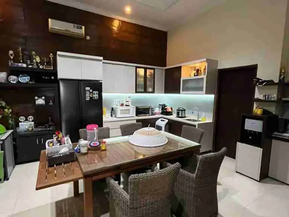 Dijual murah rumah hook semi furnished di pondok jati dekat gerbang  tol Sidoarjo