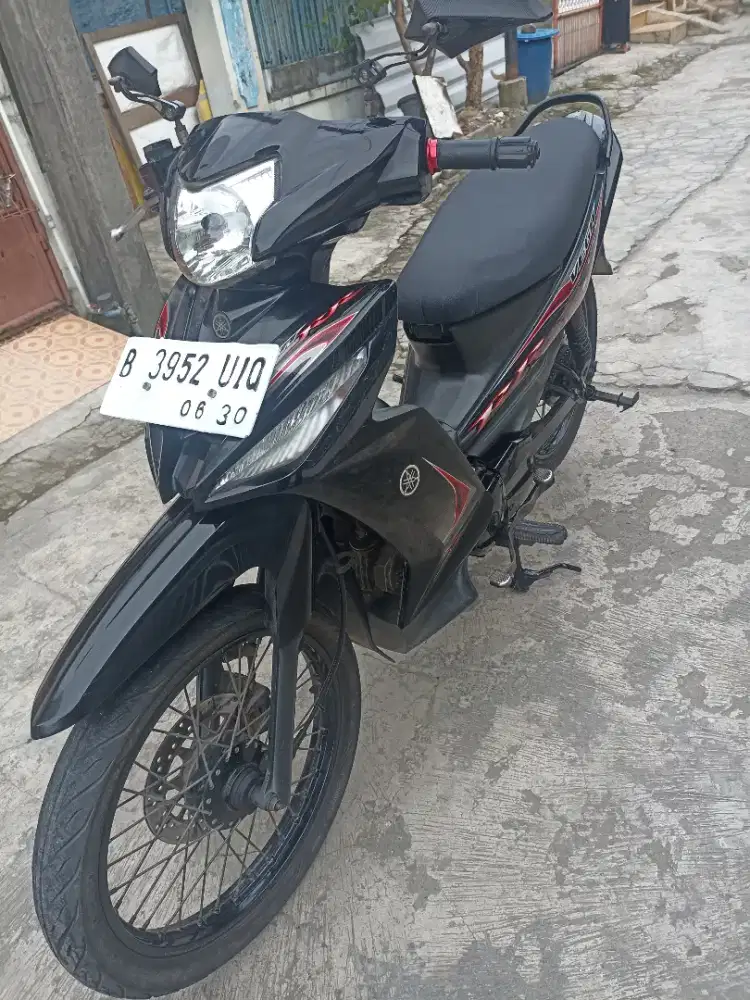 Yamaha vega RR th 2015 barang original tinggal pake aja
