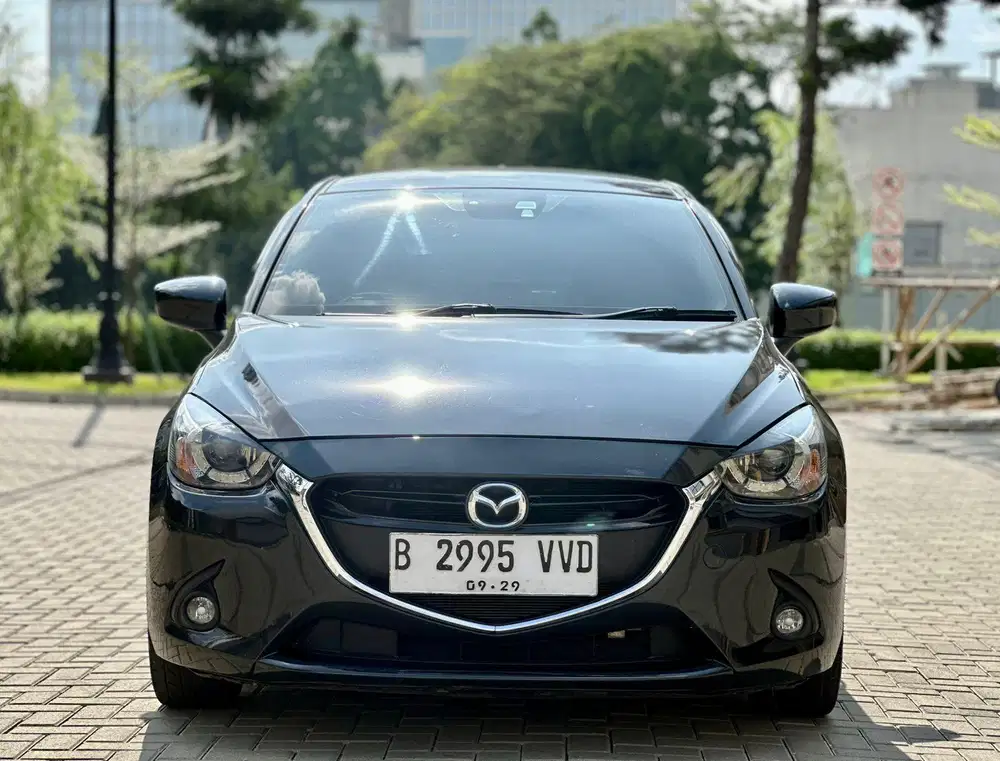MAZDA 2 GT AT 2015 HITAM