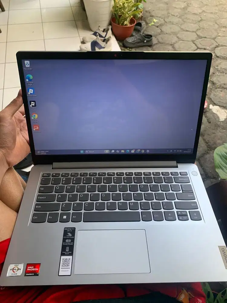 Laptop Lenovo IdeaPad 1 14AMN7