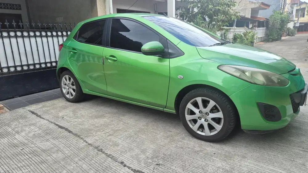 Mazda 2 2012 Bensin